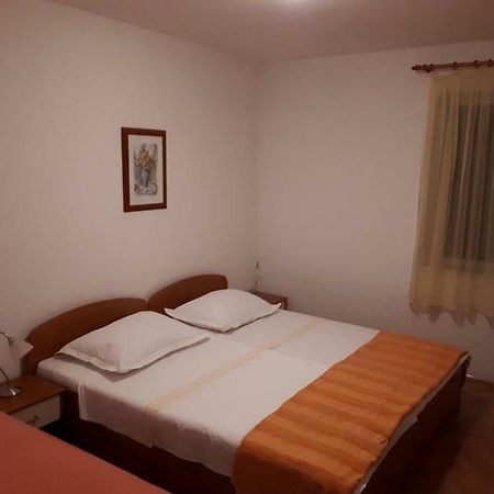 Appartamento Pavlinovic Jure Makarska Esterno foto