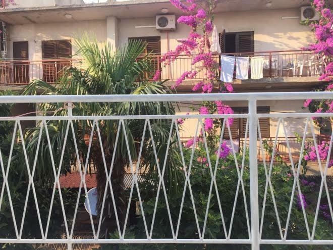 Appartamento Pavlinovic Jure Makarska Esterno foto